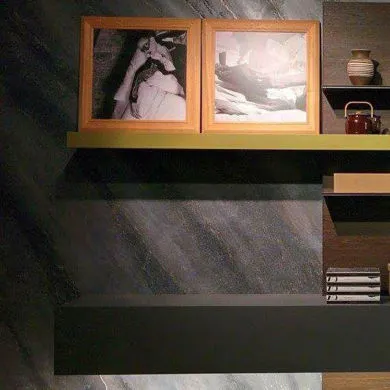 PIETRA SPACCATA di Giorgio Graesan è una superficie naturale e materica, elegante e versatile